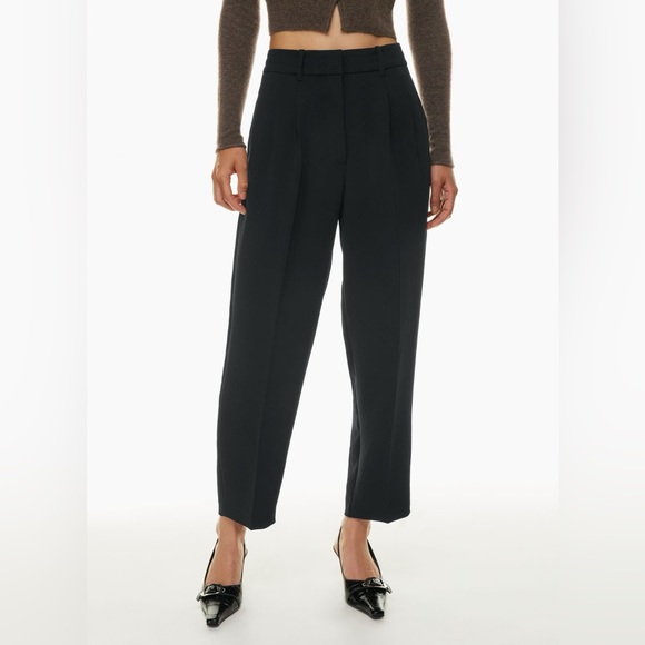 Aritzia Carrot Pant - Black, 8 - Picture 2 of 5